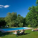 Trilles Hotel