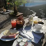 Hotel Trilles