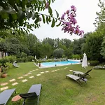 Trilles Hotel 3*