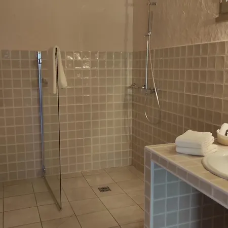 Trilles Hotel 3*