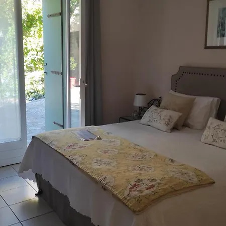 Trilles Hotel 3*