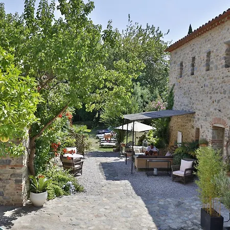 Otel Trilles