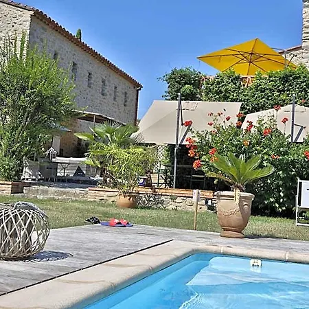 Trilles Hotel 3*
