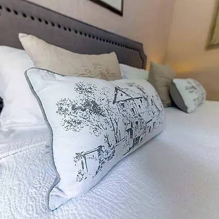 Trilles Hotel