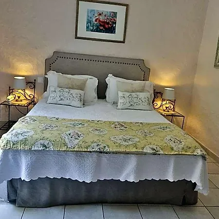 Trilles Otel