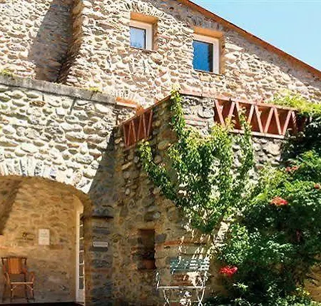 Trilles Hotel 3*
